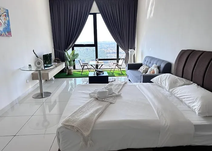Mid Valley Southkey Mosaic- 6 Pax- 2 Bedroom
