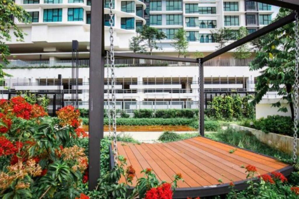 Apartment Mid Valley Southkey Mosaic- 6 Pax- 2 Bedroom *