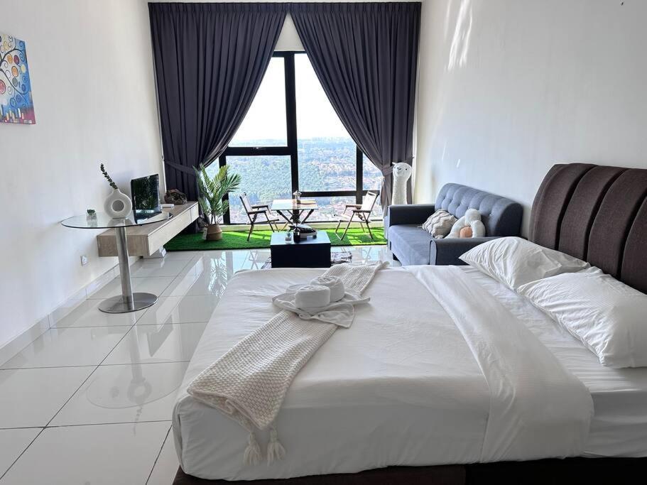 Mid Valley Southkey Mosaic- 6 Pax- 2 Bedroom