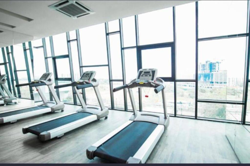 Apartment Mid Valley Southkey Mosaic- 6 Pax- 2 Bedroom Johor Bahru