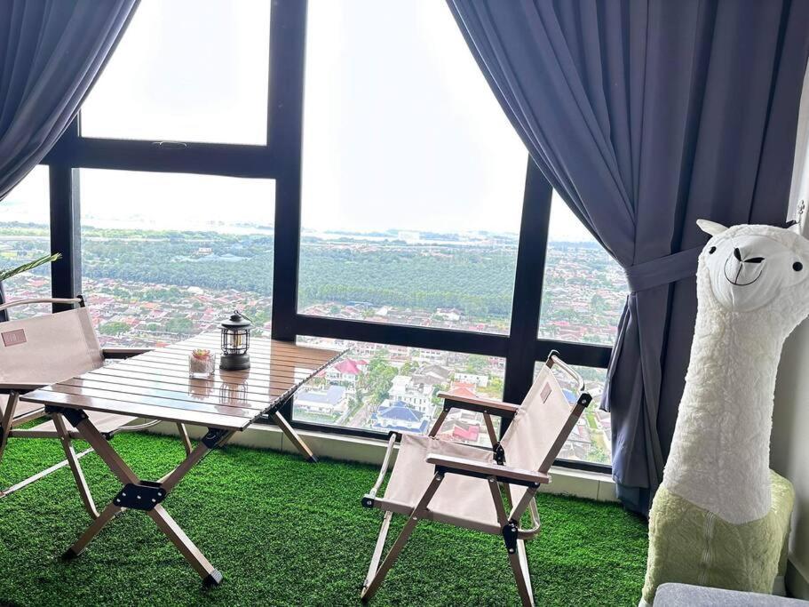 Apartment Mid Valley Southkey Mosaic- 6 Pax- 2 Bedroom *